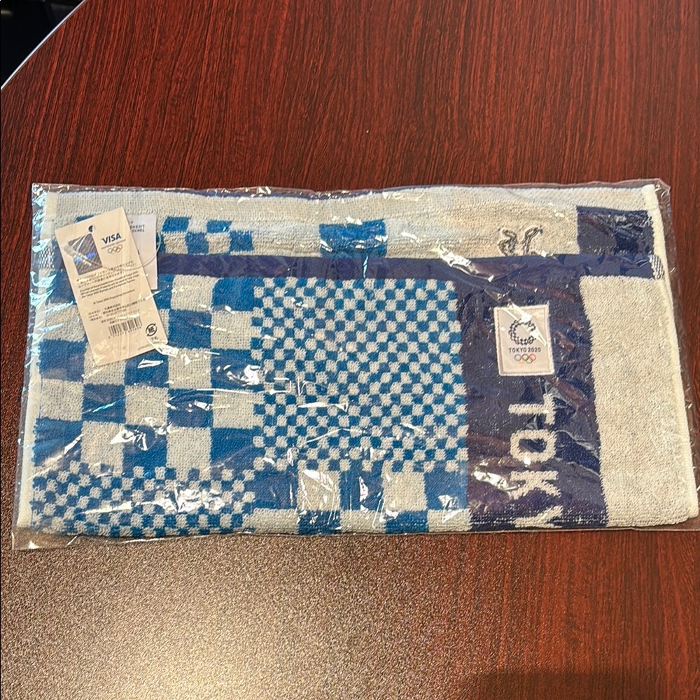 Tokyo 2020 Olympic Towel NWT
